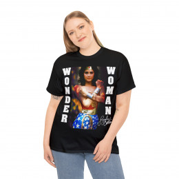 Wonder Woman Lynda Carter from the 70s tv show Unisex Heavy Cotton Tee